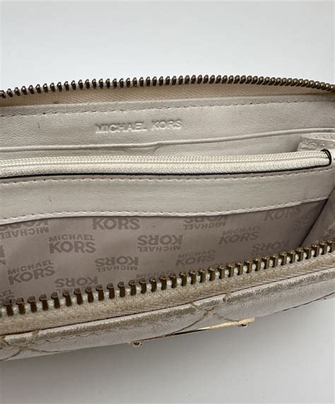 michael kors est 1981 wallet